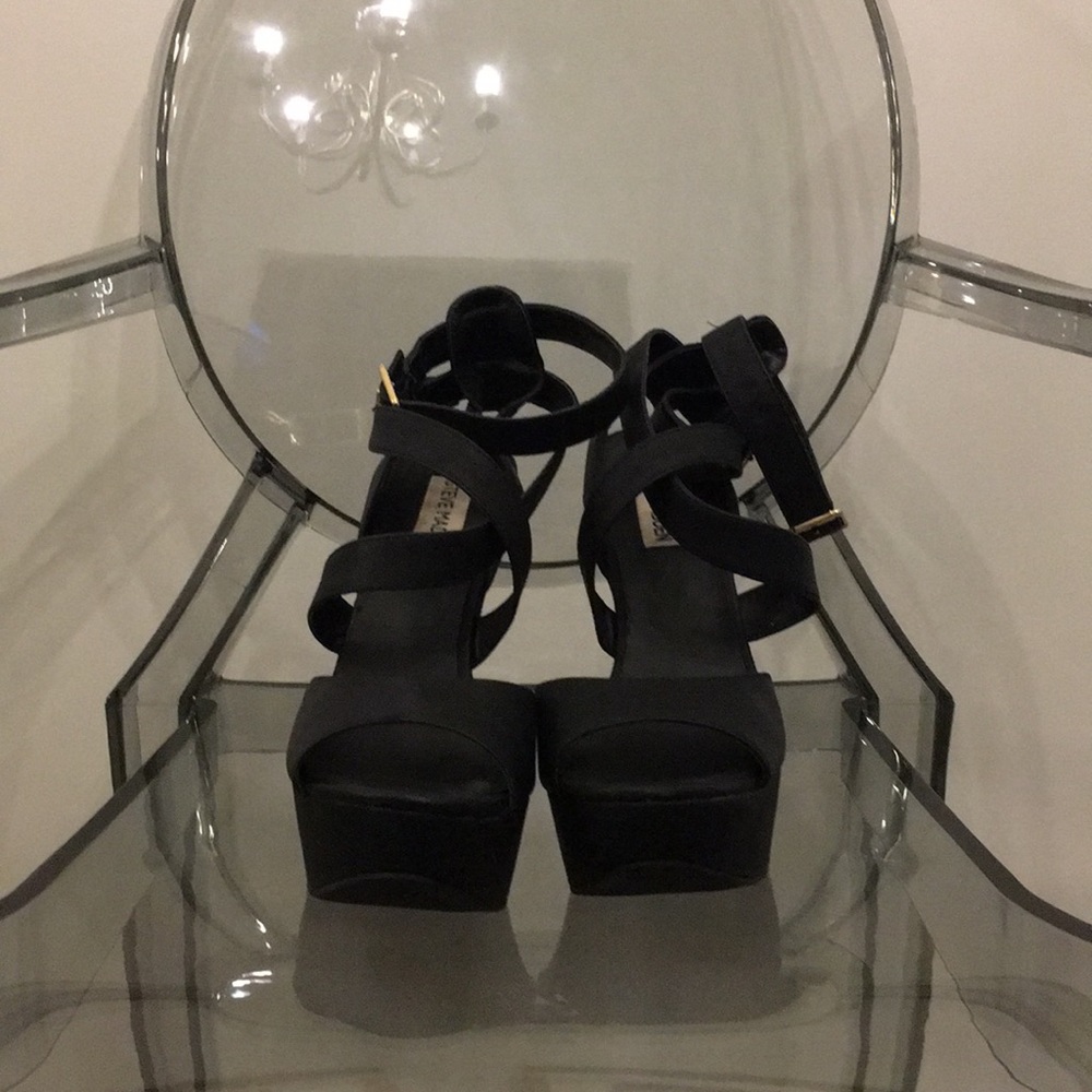 Steve Madden platform strappy heels SZ 9